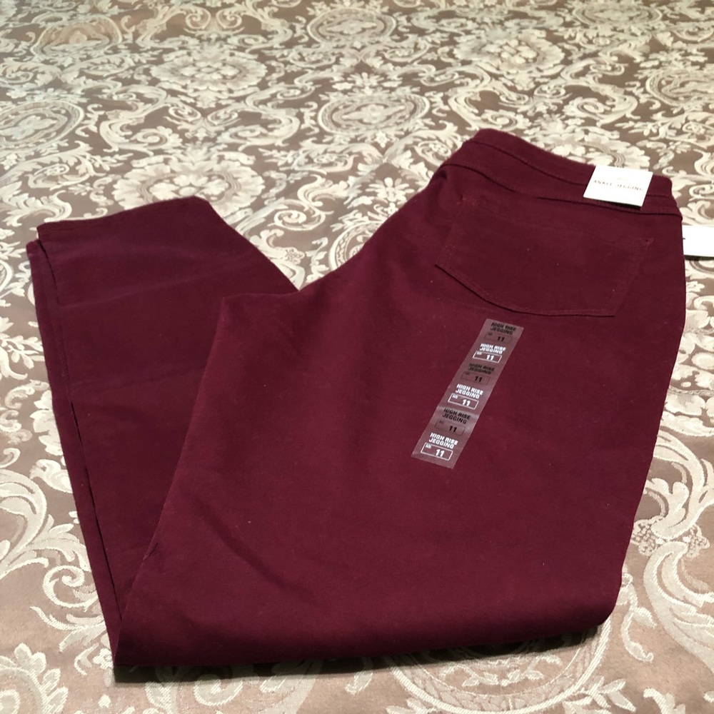Juniors red pants size 11